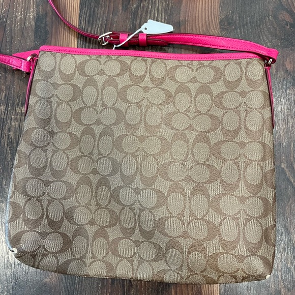 Coach monogram crossbody - Picture 5 of 13